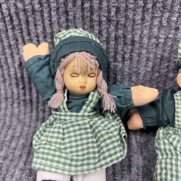 Vintage Shelf Sitter Set Of 2 Porcelain 6” Dolls Girl Boy Cottage Core Green - Picture 3 of 11